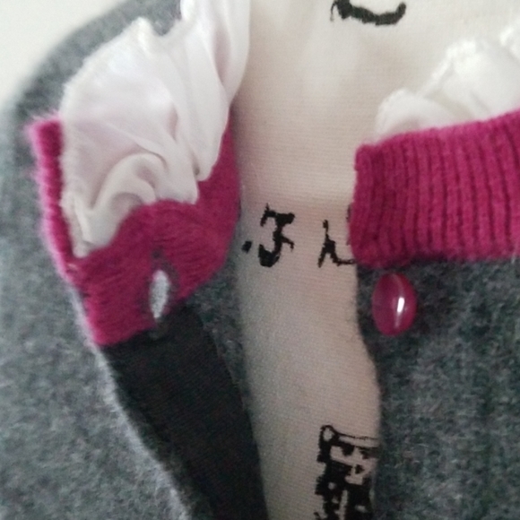Sutton Cashmere Gray/Fuchsia/White button Cardigan - Picture 2 of 8